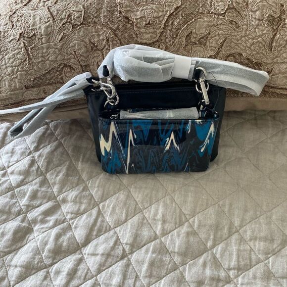 💼NWT Malibu Convertible Wristlet, Circus by Sam Edelman, Versatile, Multi Use - Picture 6 of 12